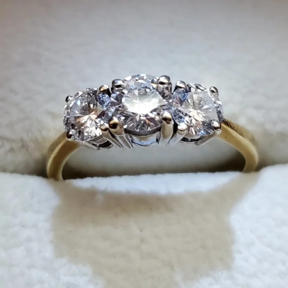 18K white gold women’s diamond ring - Picture 5 of 10